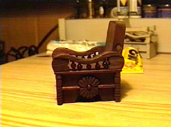 chair1.jpg (48933 Byte)